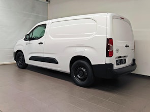 Vehicle image TOYOTA PROACE CITY Van L2 52KWh Active