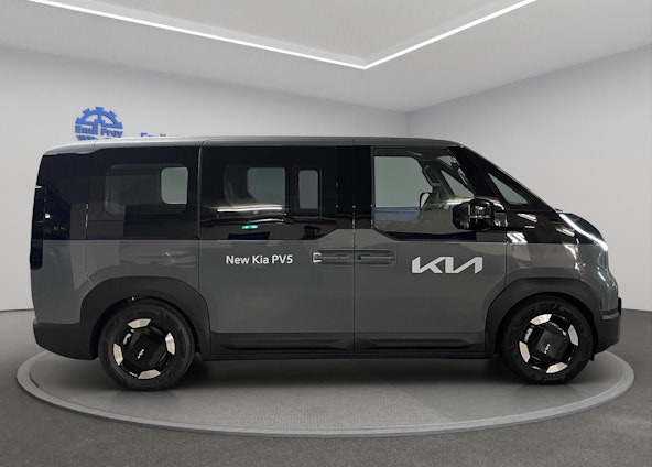 Vehicle image 3 Vehicle image 3