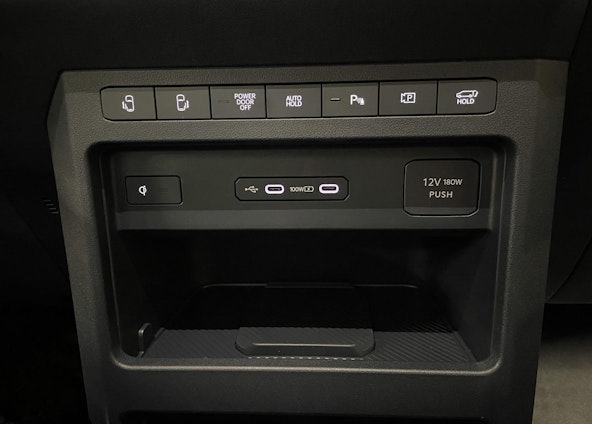 Vehicle image 12 Vehicle image 12