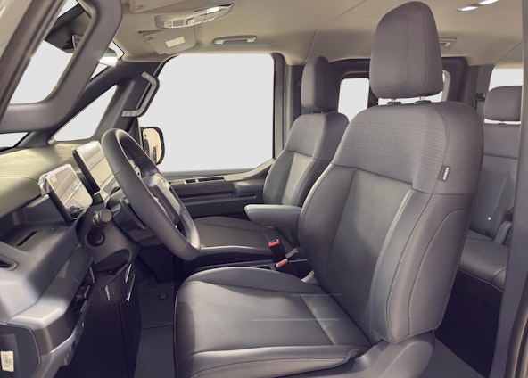 Vehicle image 8 Vehicle image 8