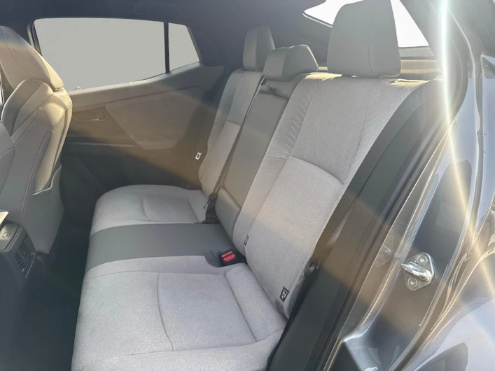 Fahrzeugbild TOYOTA C-HR+