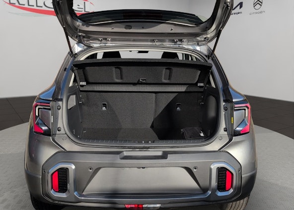 Vehicle image 14 Vehicle image 14