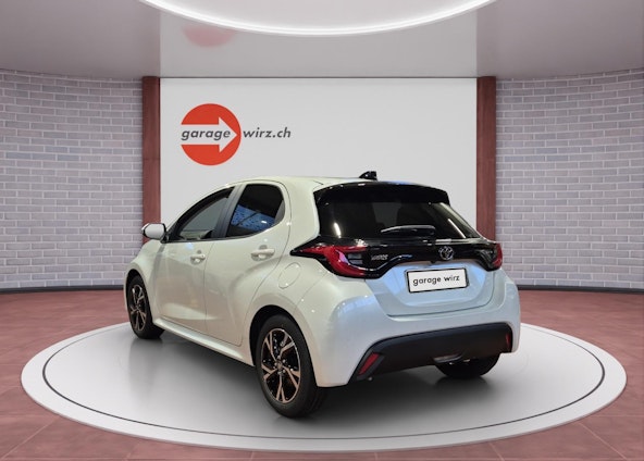 Vehicle image 2 Vehicle image 2