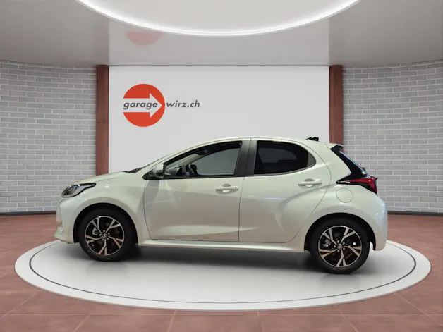 Toyota Yaris 1.5 VVT-i HSD Trend