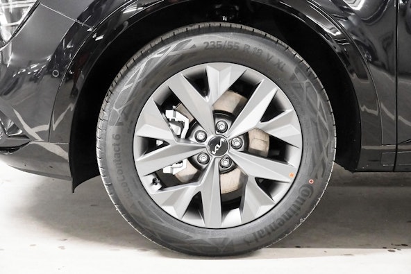 Vehicle image 13 Vehicle image 13