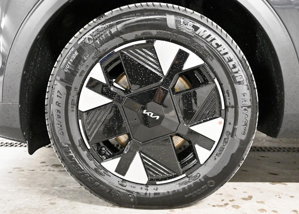 Fahrzeugbild 4 Fahrzeugbild 4