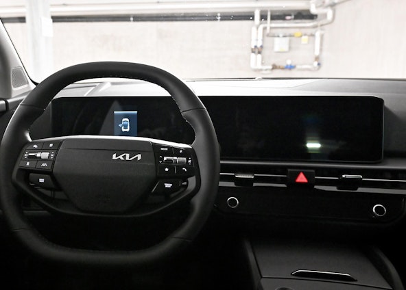 Vehicle image 4 Vehicle image 4