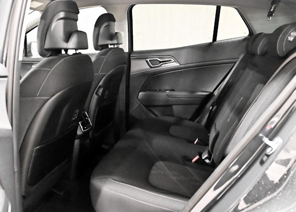 Vehicle image 7 Vehicle image 7