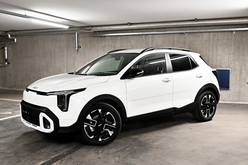 Vehicle image KIA STONIC