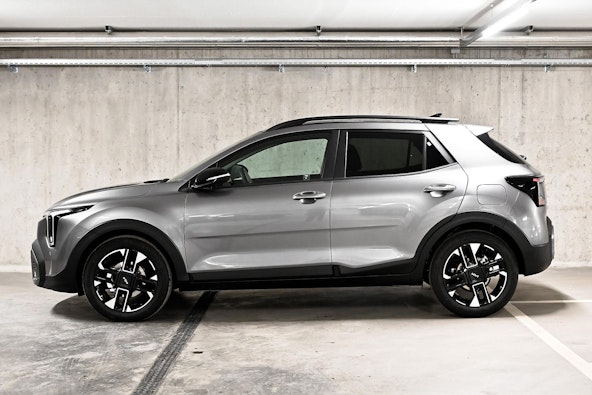 Vehicle image 4 Vehicle image 4