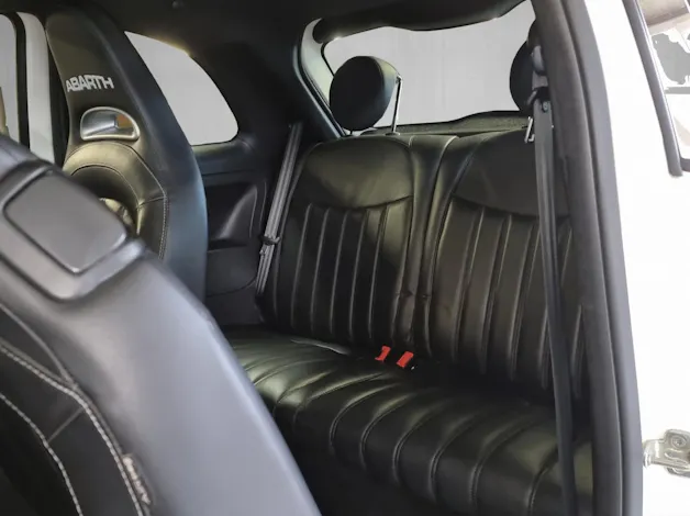Fiat 595 Abarth 1.4 T-Jet 165 Turismo