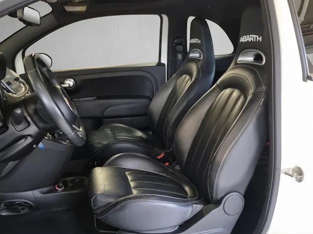 Fiat 595 Abarth 1.4 T-Jet 165 Turismo