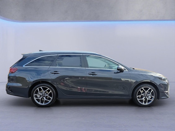 Vehicle image 5 Vehicle image 5