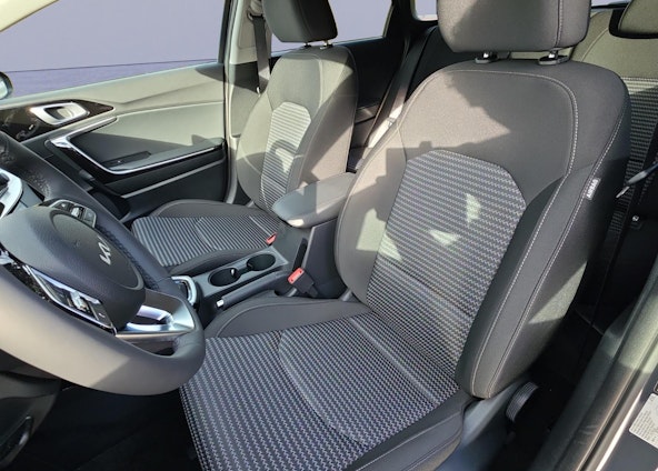 Vehicle image 8 Vehicle image 8