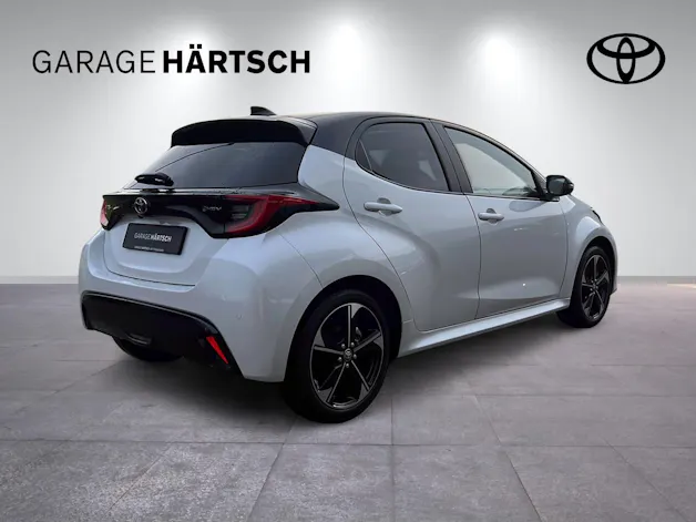 Toyota Yaris 1.5 VVT-i HSD Premium