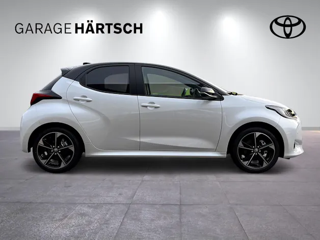 Toyota Yaris 1.5 VVT-i HSD Premium