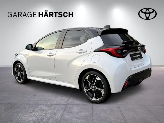Toyota Yaris 1.5 VVT-i HSD Premium