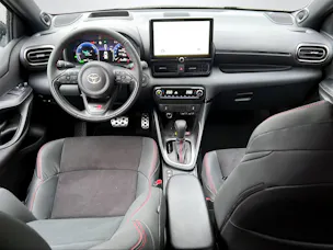 Toyota Yaris 1.5 VVT-i HSD GR Sport