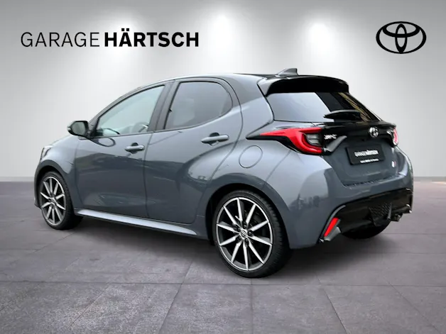 Toyota Yaris 1.5 VVT-i HSD GR Sport
