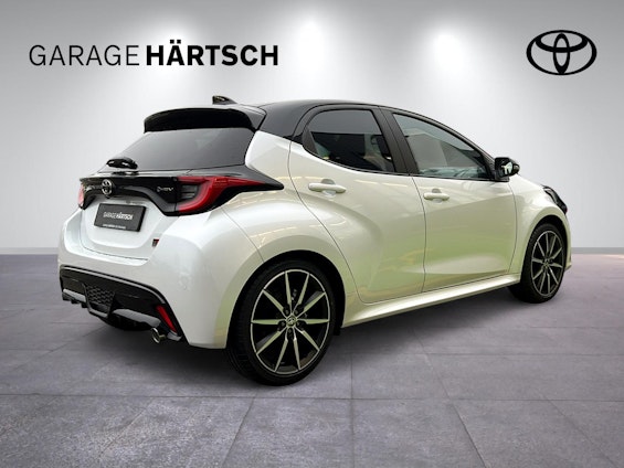 Vehicle image 6 Vehicle image 6