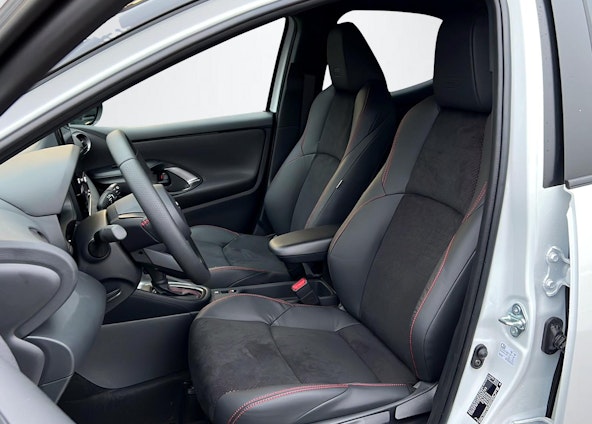 Vehicle image 14 Vehicle image 14