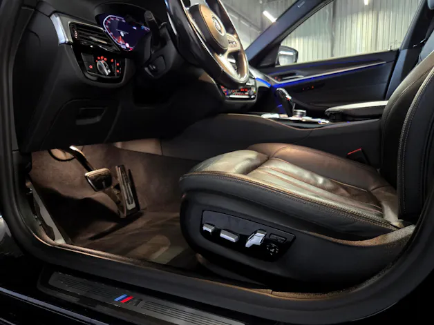 BMW 520d xDrive M-Sport Touring