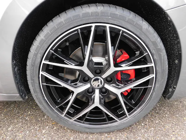 Škoda Octavia Combi 2.0 TSI DSG RS