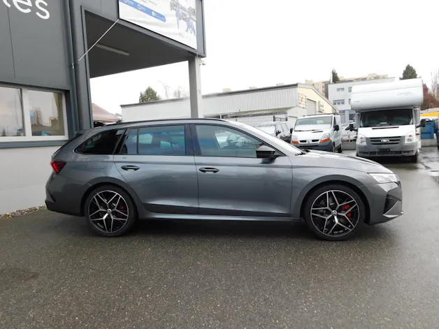 Škoda Octavia Combi 2.0 TSI DSG RS