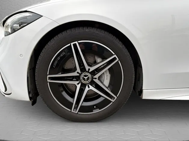 Mercedes-Benz C 300 4Matic AMG Line