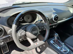 Audi S3 Sportback 2.0 TFSI quattro S-tronic
