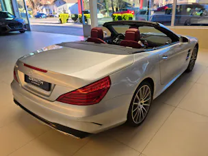 Mercedes-Benz SL 500 9G-Tronic
