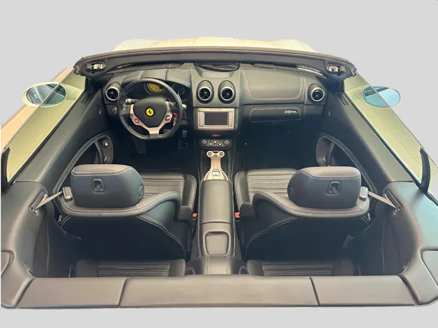Ferrari California Trenta 490 cv