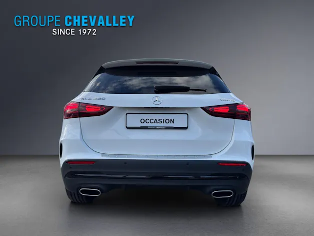 Mercedes-Benz GLA 220 4Matic 8G-DCT