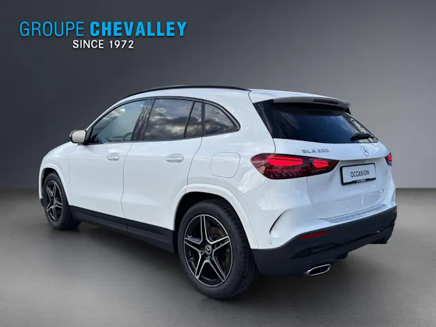 Mercedes-Benz GLA 220 4Matic 8G-DCT