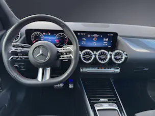 Mercedes-Benz GLA 220 4Matic 8G-DCT