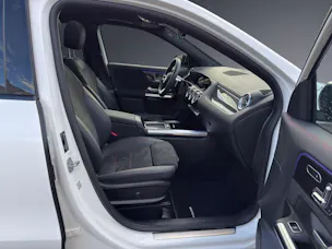Mercedes-Benz GLA 220 4Matic 8G-DCT
