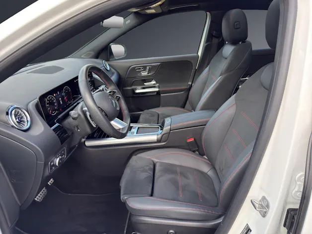 Mercedes-Benz GLA 220 4Matic 8G-DCT