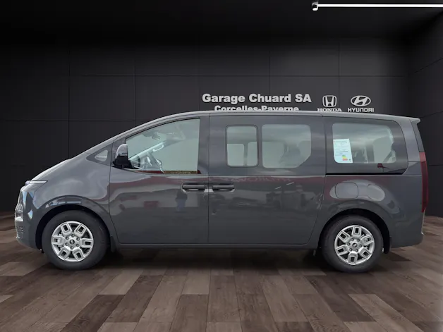 Hyundai Staria Wagon 1.6 T-GDi HEV Amplia A