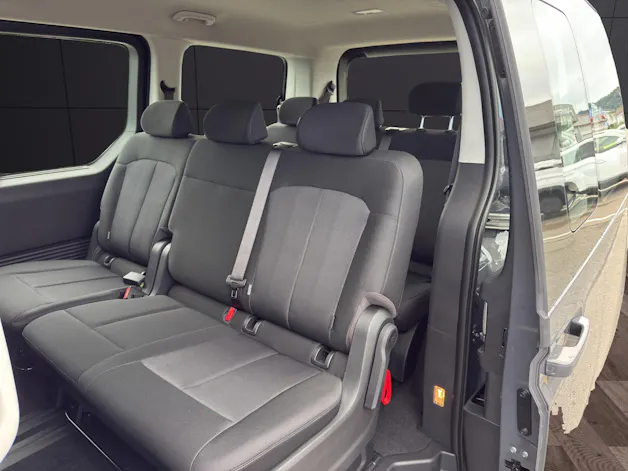 Hyundai Staria Wagon 1.6 T-GDi HEV Amplia A