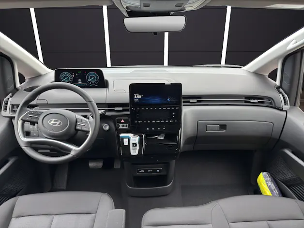 Hyundai Staria Wagon 1.6 T-GDi HEV Amplia A