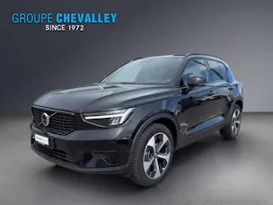 Volvo XC40 B3 Benzin Mild Hybrid Plus Dark DCT