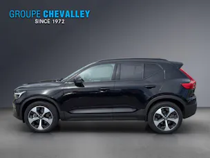 Volvo XC40 B3 Benzin Mild Hybrid Plus Dark DCT