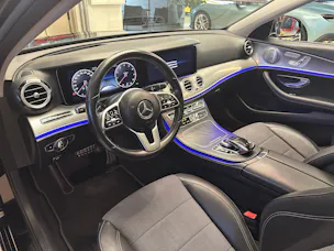 Mercedes-Benz E 200 9G-Tronic