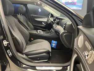Mercedes-Benz E 200 9G-Tronic