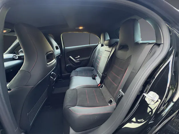 Mercedes-Benz A 220 4Matic 8G-DCT