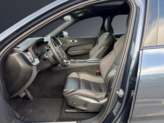 Volvo XC60 T6 eAWD PluginHybrid Plus Dark Geartronic