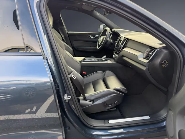 Volvo XC60 T6 eAWD PluginHybrid Plus Dark Geartronic