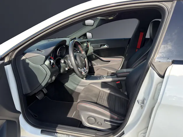 Mercedes-Benz CLA Shooting Brake 250 Sport 4Matic 7G-DCT