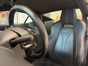 ASTON MARTIN DBS Coupé