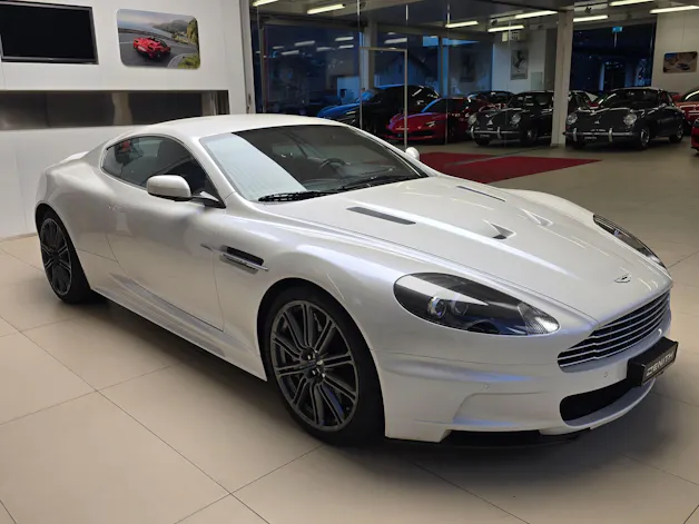 Aston Martin DBS Coupé